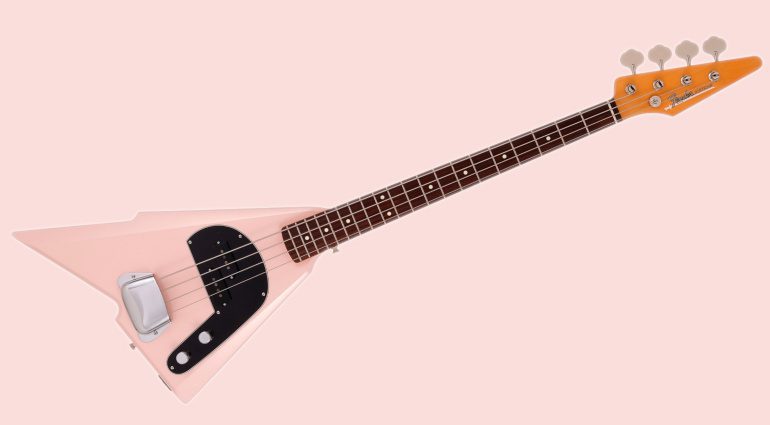 Fender revive de los 80 con el nuevo Hama Okamoto Katana Bass -